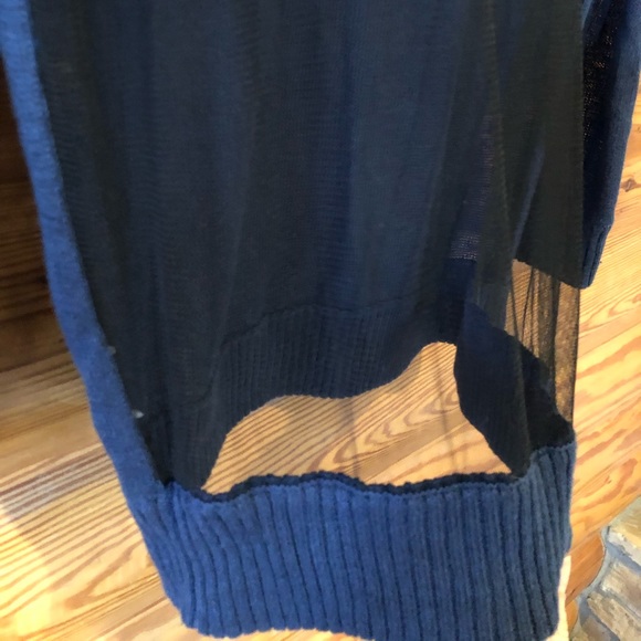 Tess Giberson Navy Top - Picture 4 of 4